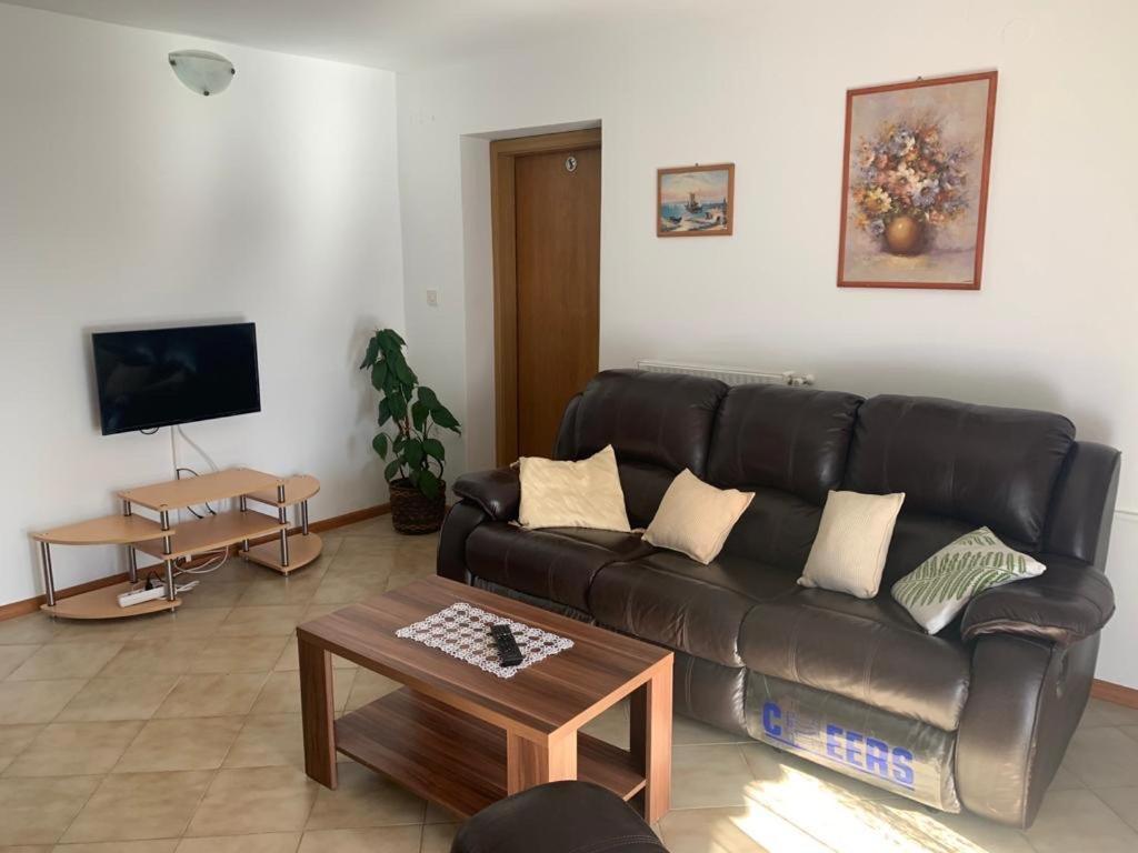 Apartman Dalija Vinkuran Luaran gambar