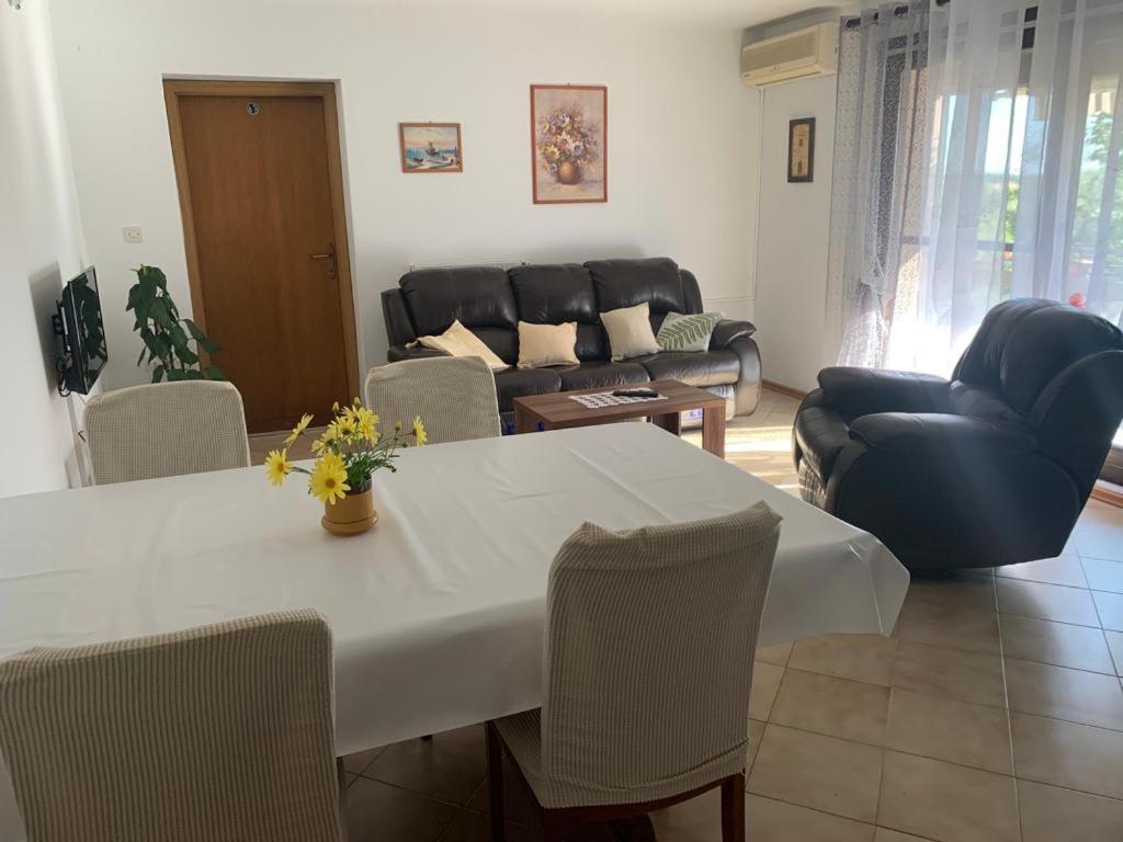 Apartman Dalija Vinkuran Luaran gambar